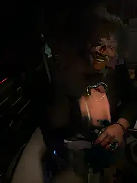 XXX chat uživo modela HaloRodeoLover2