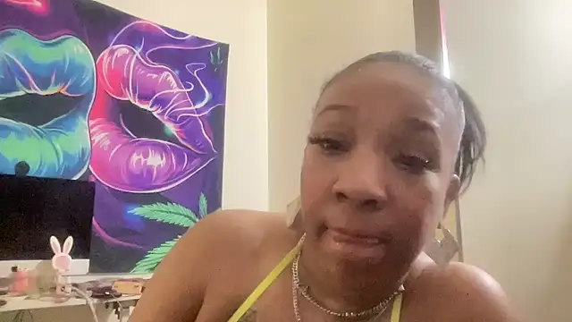 Chat +18 de mzpretty444 ao vivo