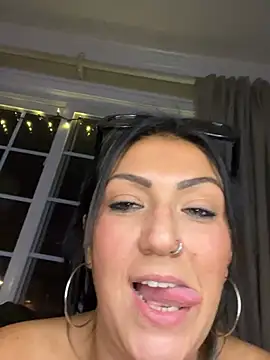 LittleMissEeveのライブXXXチャット