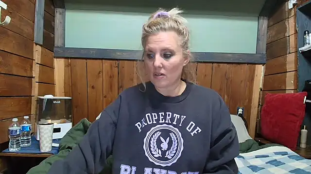 XXX chat uživo modela lisaxlovexxx