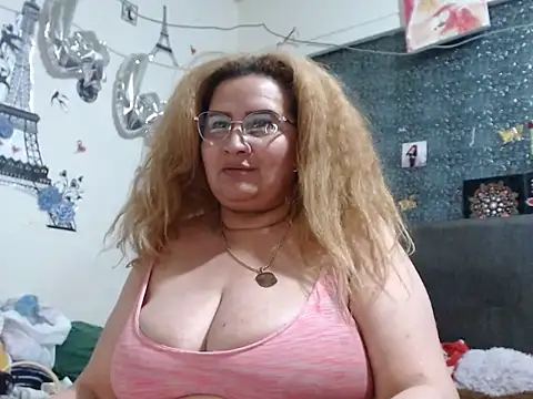 Perla1981-- 现场XXX聊天