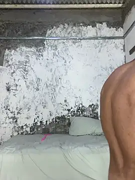 Chat +18 de ikaro21 ao vivo