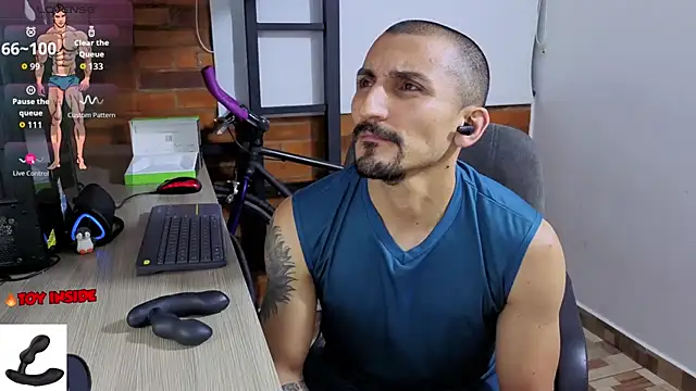 Marck_Muscle élő XXX-chatje