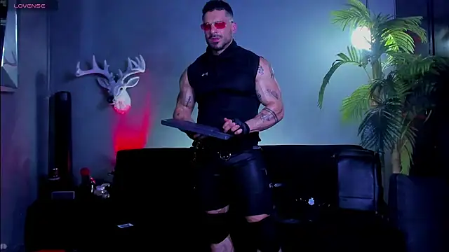 dennis_cox1 élő XXX-chatje