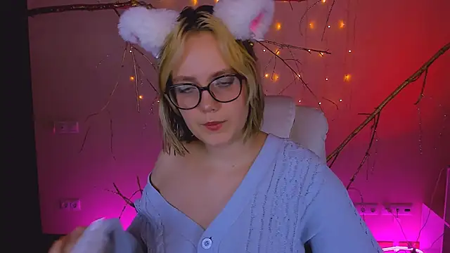 madeline_doll: απευθείας συνομιλία ΧΧΧ