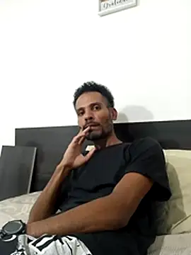 moreno_alpha_br élő XXX-chatje