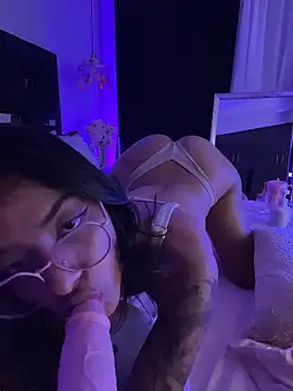 TweetiePieXXX 在線直播表演