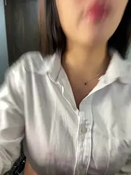 MiaJones21 Live XXX Chat