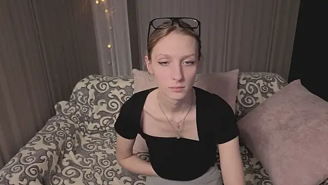 Akiro_Kim7 Adlı Modelin Canlı XXX Sohbeti