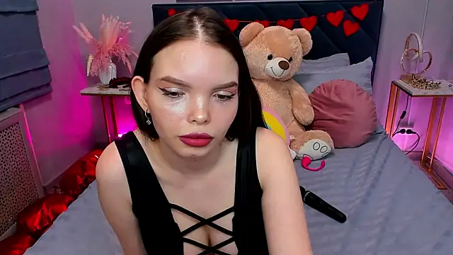 Curvy_Dynamite_ Chat XXX in diretta