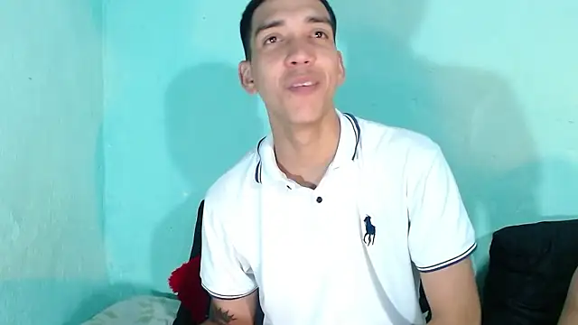 Ariatnaanddilan Live XXX-Chat