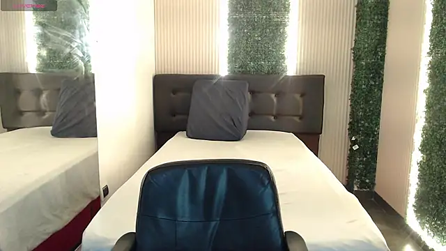 idk_24_のライブXXXチャット