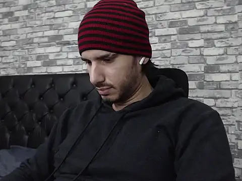 MrTyler667のウェブカメラショー