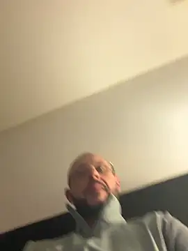 แชท XXX สดของ Guitccch