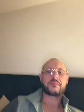 Guitccch – Kamerová šou