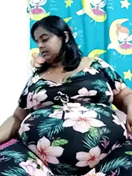 SusanaEshwar Chat XXX in diretta