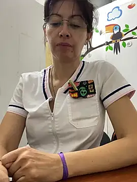 Chat +18 de aphrodite_sexy ao vivo