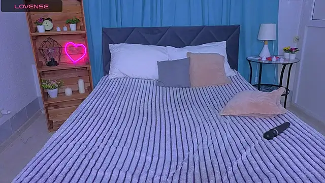 LucieHells Live XXX-chat