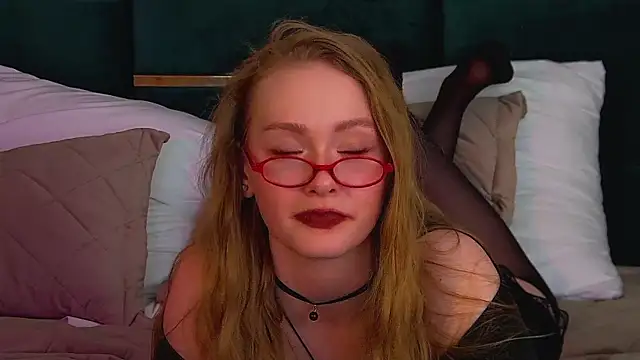 AgataFoxley 现场XXX聊天