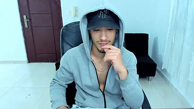 Chandler_ken Chat XXX live