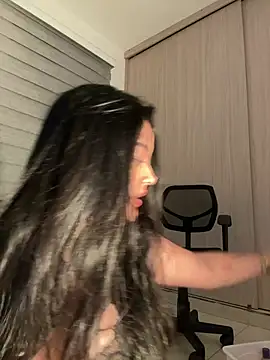 kenndall_21: онлайн-секс-чат