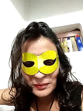 Gullapi Show in webcam