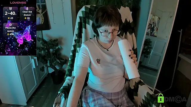 Melissa_Wells: онлайн-секс-чат