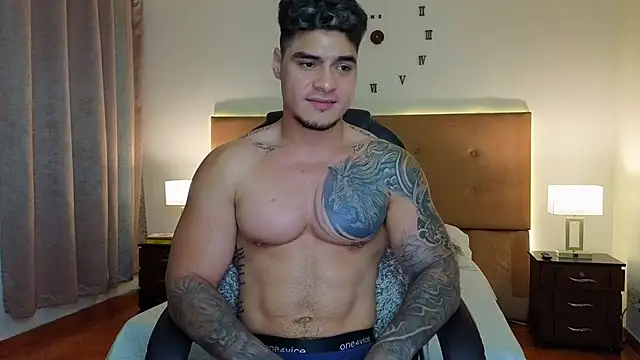 Steven_Velez 现场XXX聊天