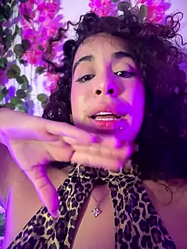 دردشة Woo_isDaphne الجنسية المباشرة