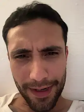 Show modela Spicystrip na web-kameri