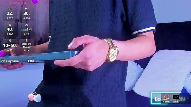 Taylor_Black_01n Webbikameraesitys