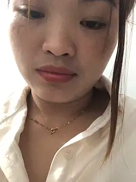 newbaby1 网络视讯表演