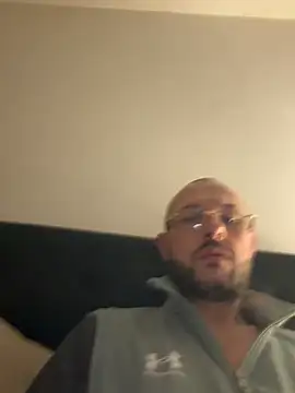 Chat +18 de Guitccch ao vivo