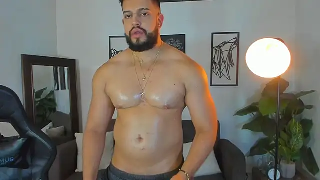 Онлайн чат XXX Justin_kingX7