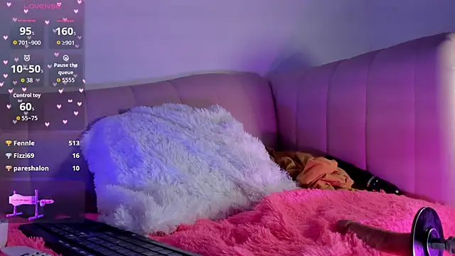 Connie_Cherxx élő XXX-chatje