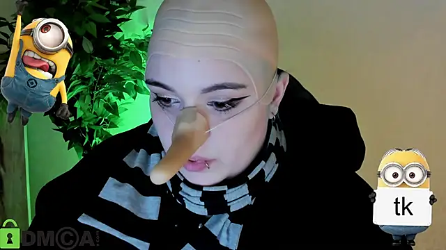 Mia_R0ss 即時 XXX 聊天