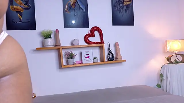 Chat +18 de nairagold_ ao vivo