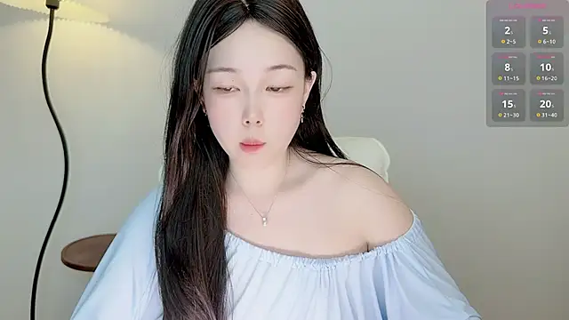 Bella_Ava 在線直播表演
