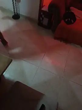 XXX chat uživo modela SHARLOT2427