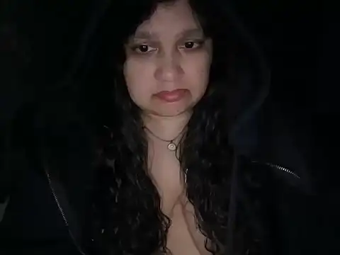 MelanieFawker Adlı Modelin Canlı XXX Sohbeti