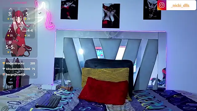 supradoll Chat XXX in diretta