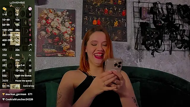 Chat XXX ao vivo de the_high_priestess