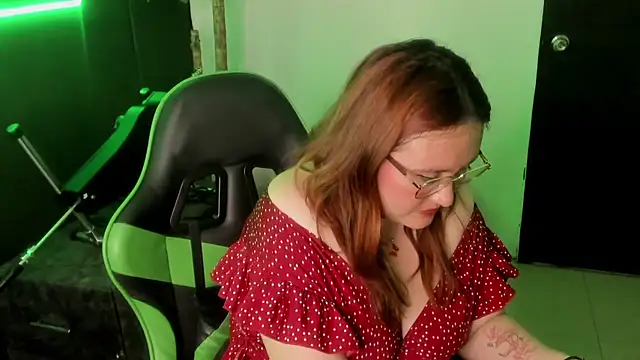 Živý XXX chat AliaMiller_