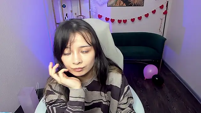 Show modela May_Ling na web-kameri