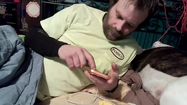 charactrzero 在線直播表演