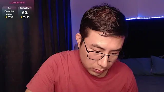 Chat +18 de andrewmhilton_ ao vivo