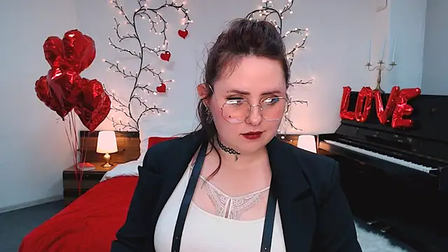 XXX chat uživo modela Hennessy_bunny