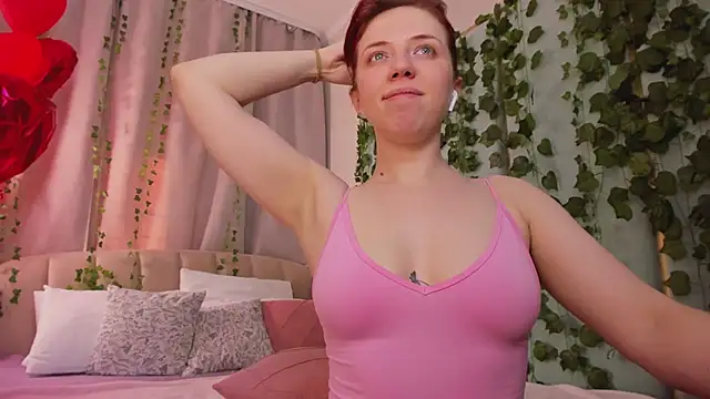 Love_is_Lola Live XXX-chat