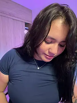 แชท XXX สดของ Angeldusttt