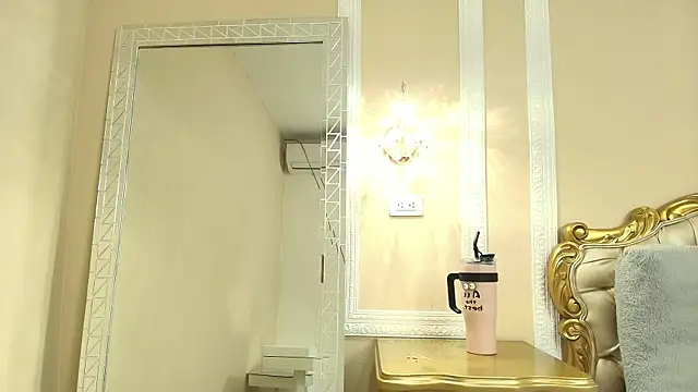 MayaBaker live XXX chat